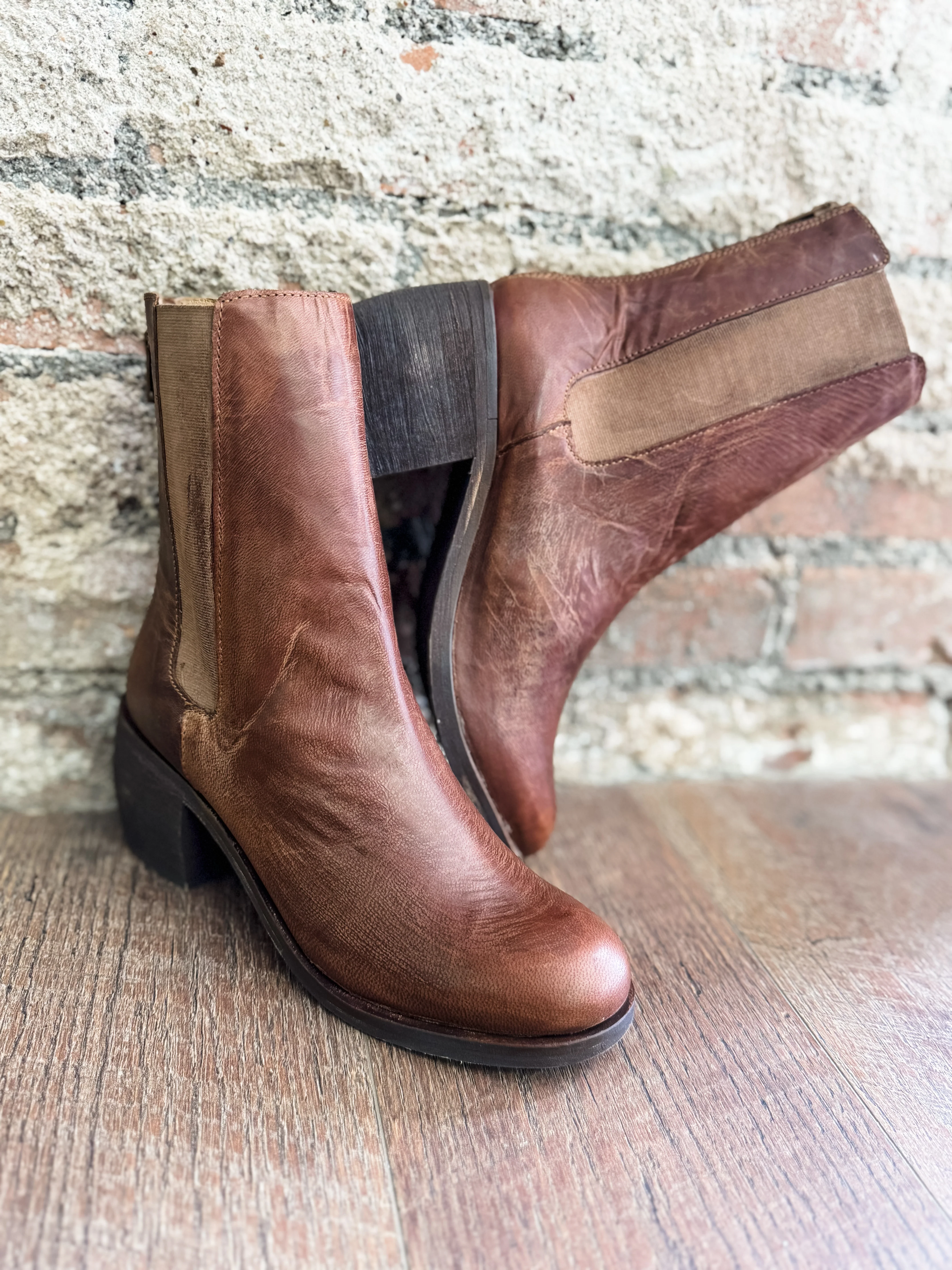 Campello Vintage Tan Boots - FINAL SALE - Image 3