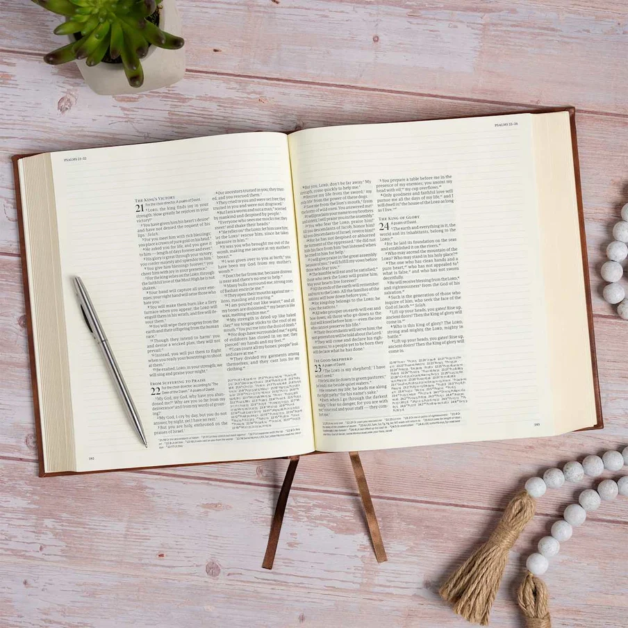 CSB Notetaking Bible | Expanded Reference Leathertouch - Image 5