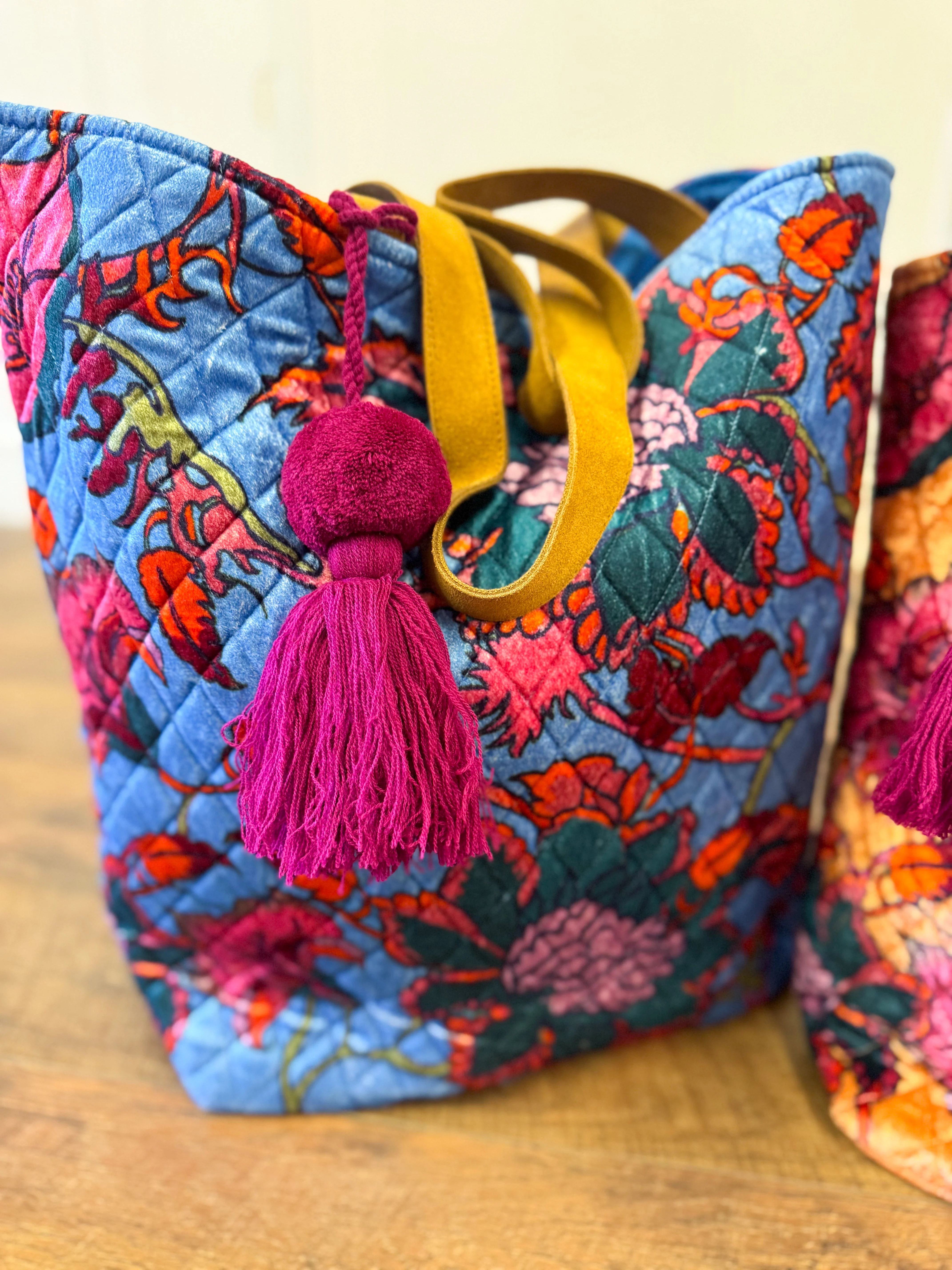 Lark Floral Tote Bag-FINAL SALE - Image 4