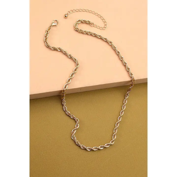 Sheyla Rope Chain Necklace - Image 3