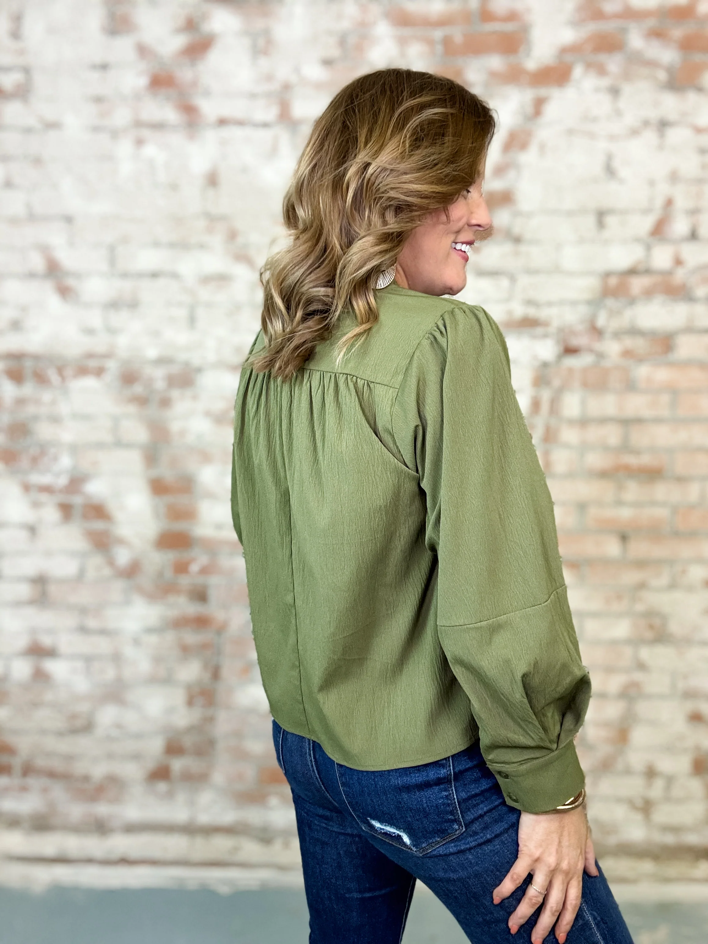Talli Crinkled Fabric Top - Image 4