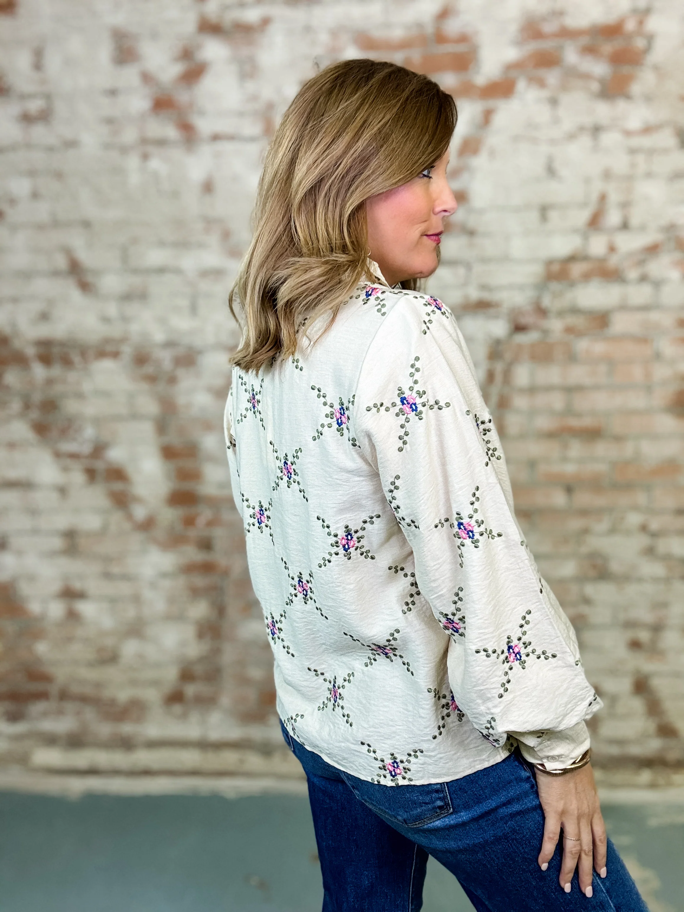 Veniza Floral Embroidered Top - Image 5